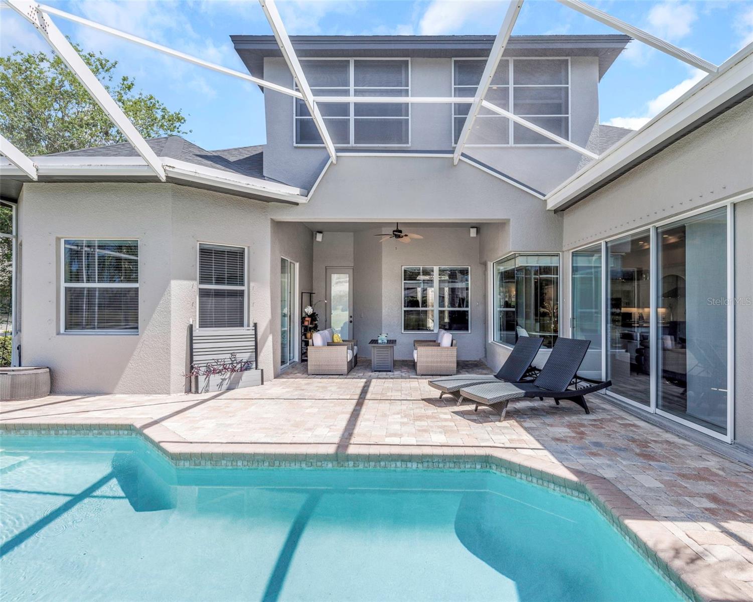 Listing photo id 50 for 3716 Janus Way