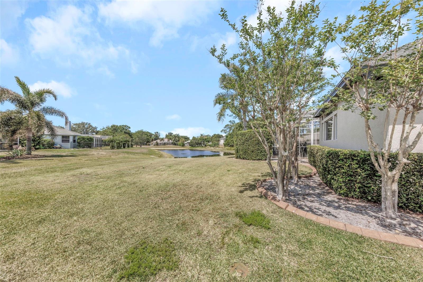 Listing photo id 53 for 3716 Janus Way