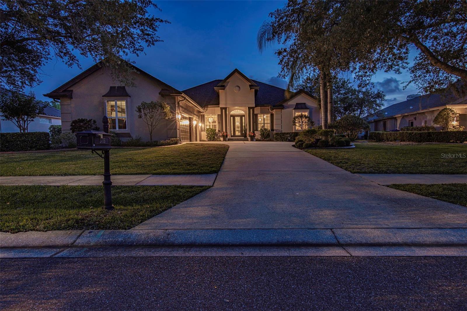 Listing photo id 58 for 3716 Janus Way