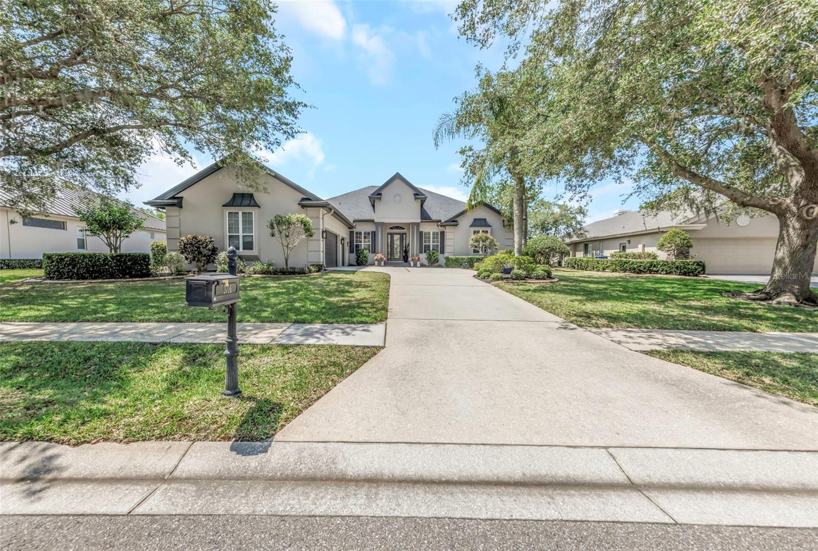 Listing photo id 63 for 3716 Janus Way