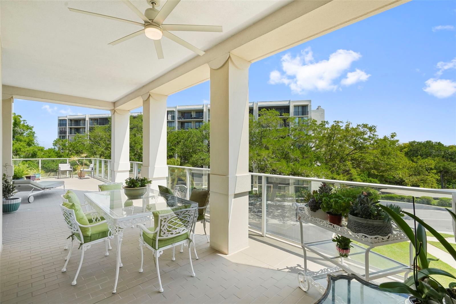 Image 35 of 46 For 8 Palm Terrace 201