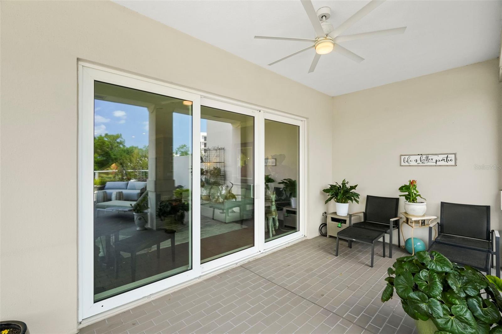 Image 39 of 46 For 8 Palm Terrace 201