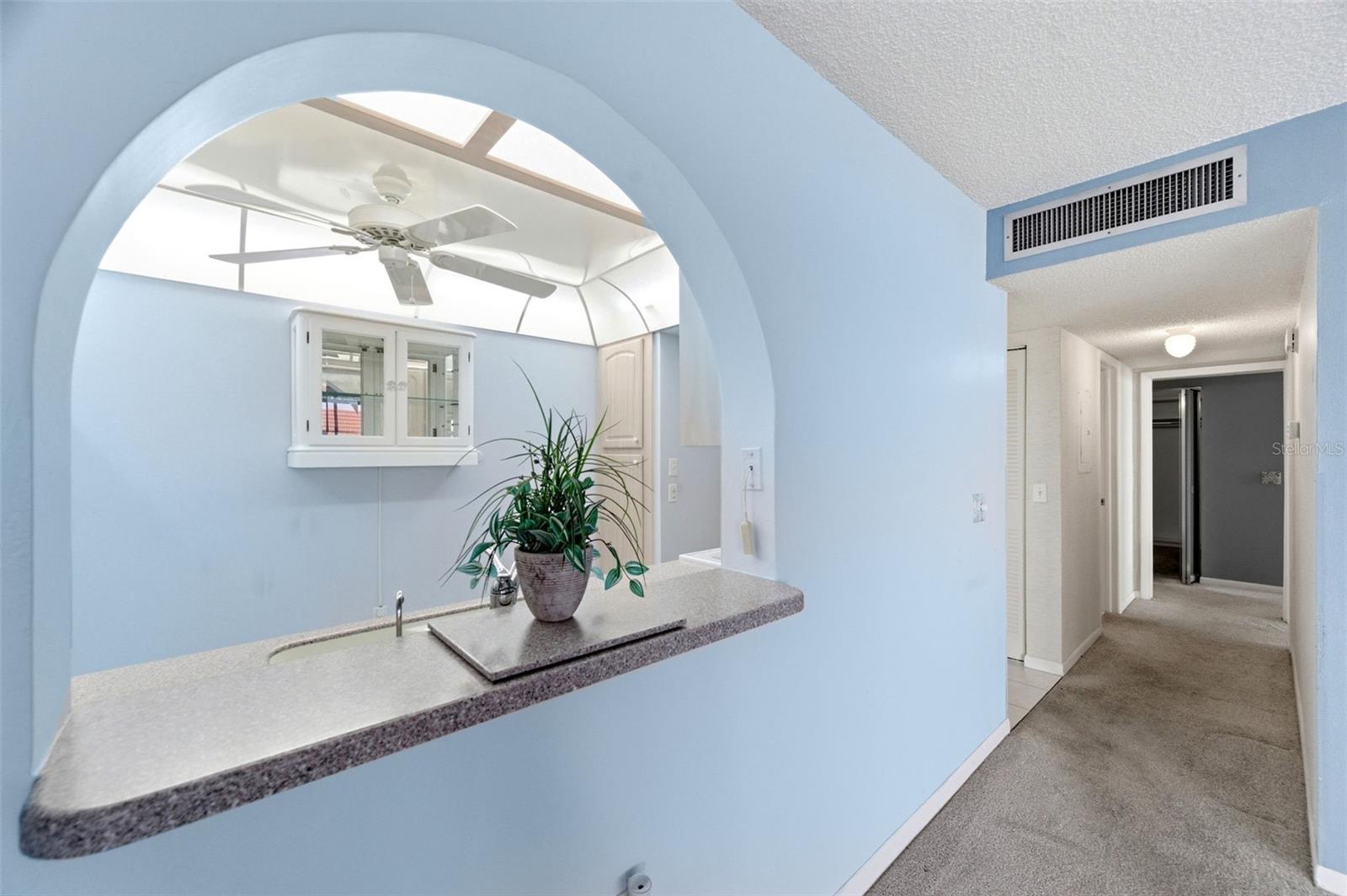 Image 15 of 61 For 19701 Gulf Boulevard 417