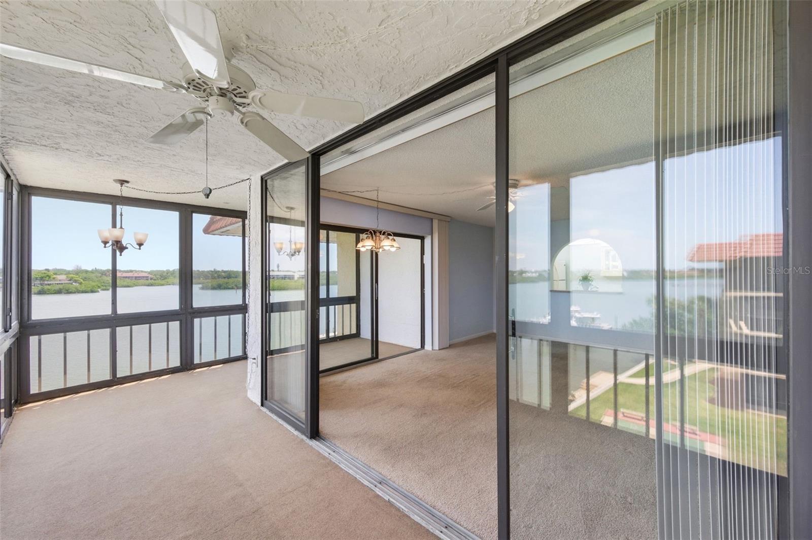 Image 23 of 61 For 19701 Gulf Boulevard 417