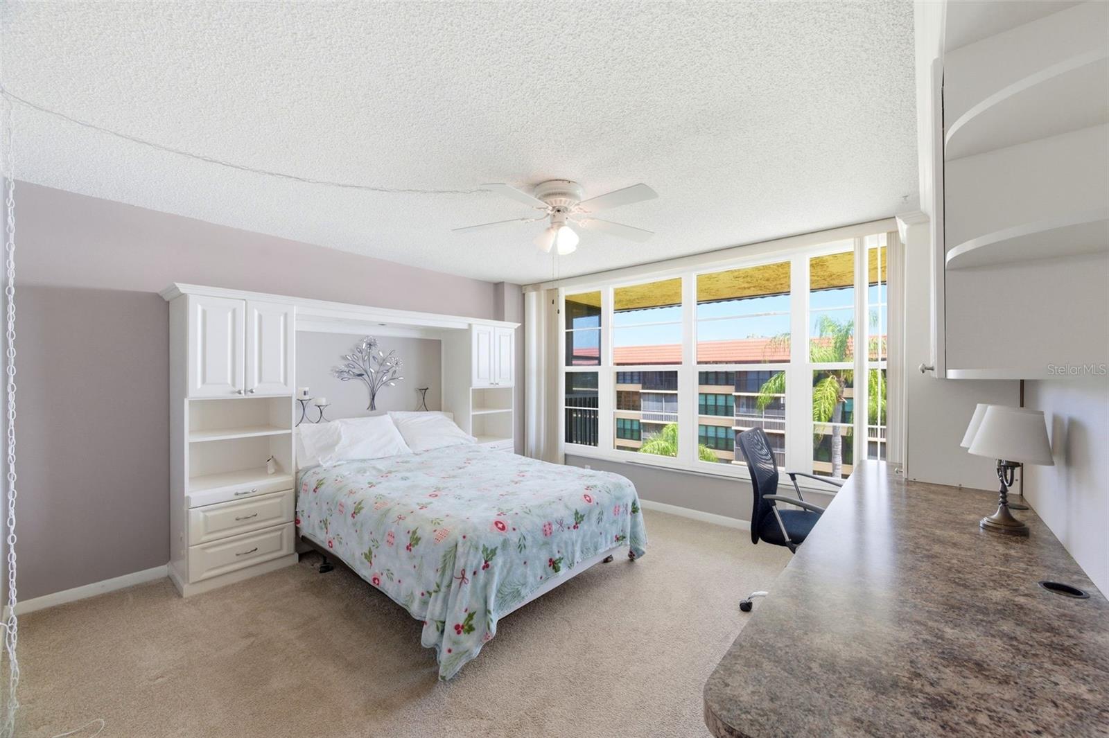 Image 24 of 61 For 19701 Gulf Boulevard 417