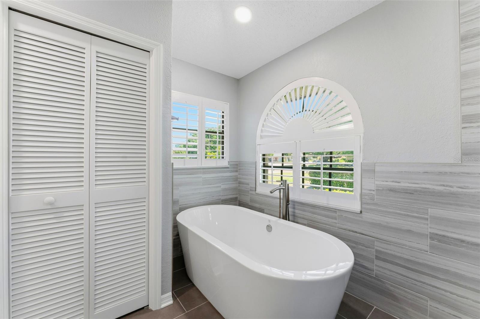 Image 14 of 54 For 3285 Tarpon Woods Boulevard
