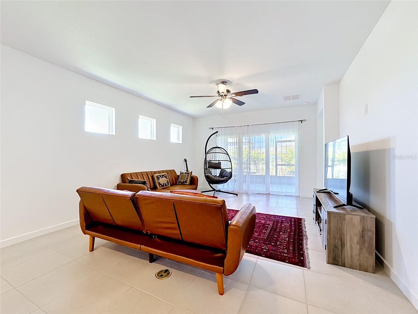 Image 13 of 40 For 6080 Jensen View Avenue