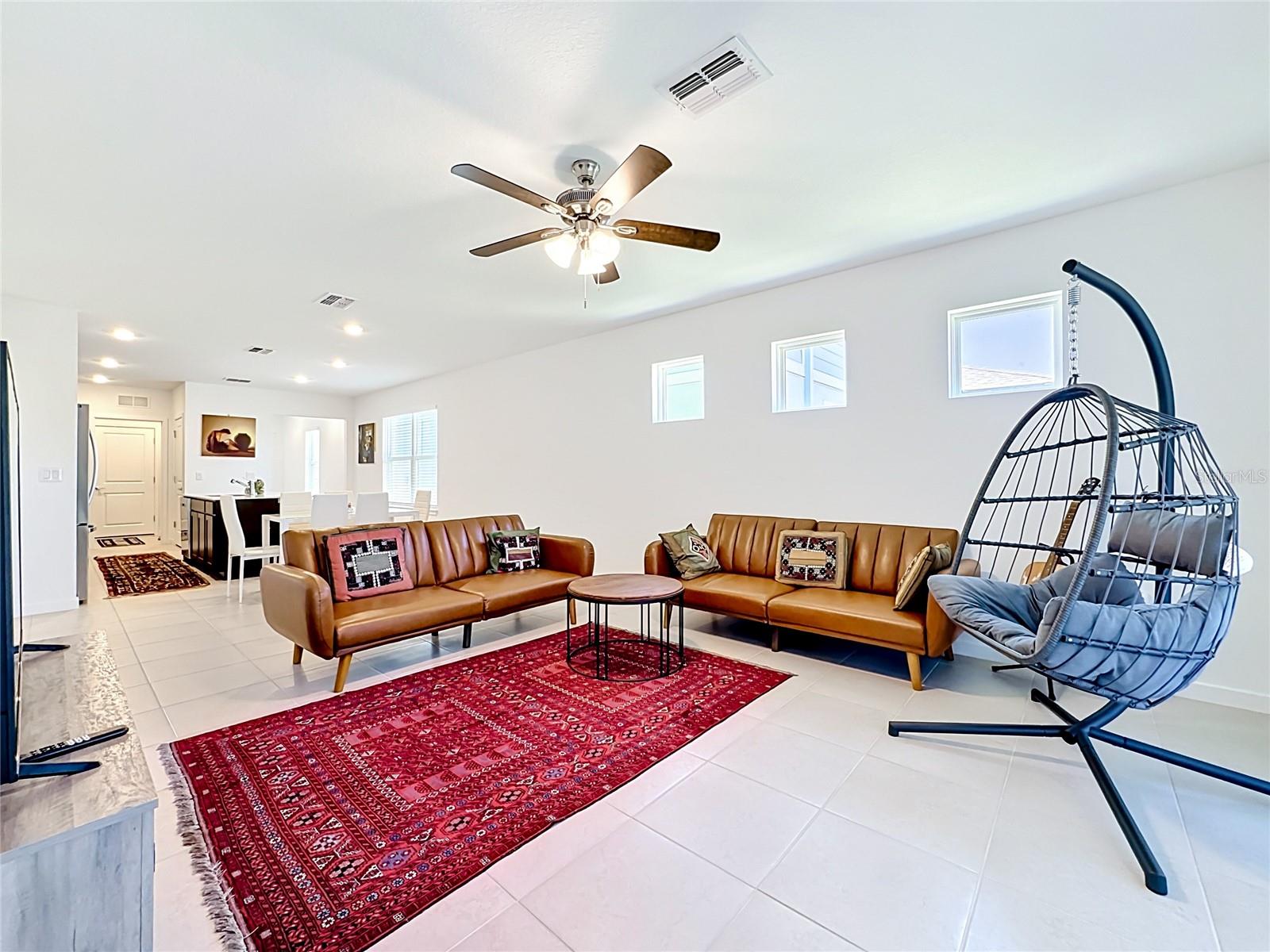 Image 14 of 40 For 6080 Jensen View Avenue