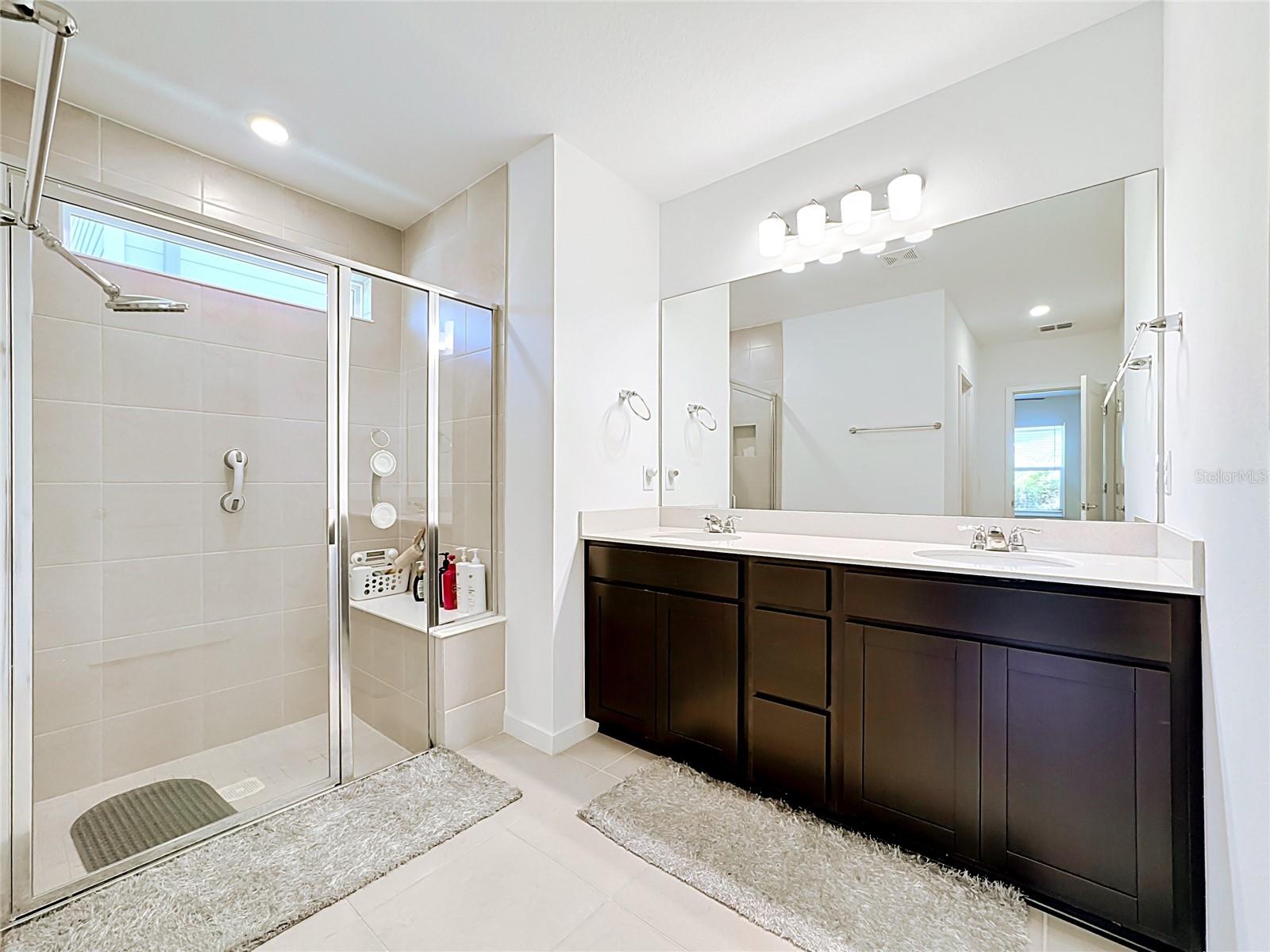 Image 18 of 40 For 6080 Jensen View Avenue