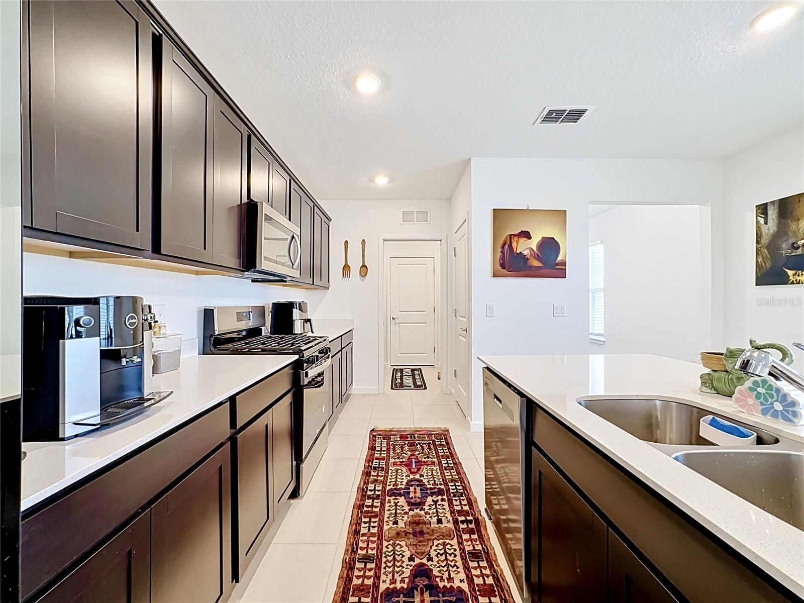 Image 9 of 40 For 6080 Jensen View Avenue