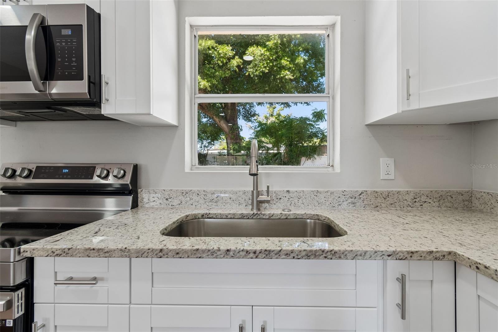 Image 14 of 40 For 11206 Arden Avenue