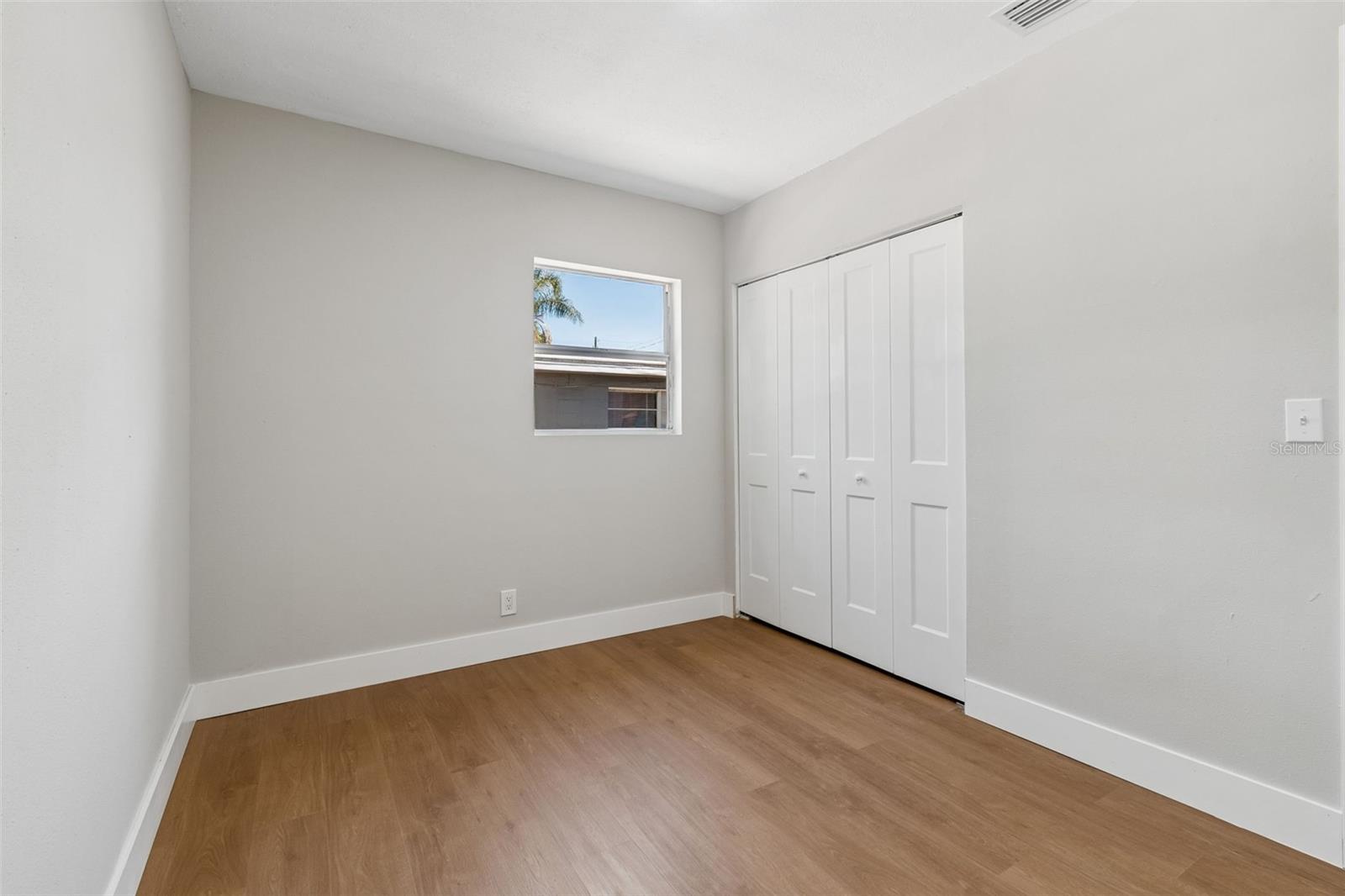 Image 18 of 40 For 11206 Arden Avenue
