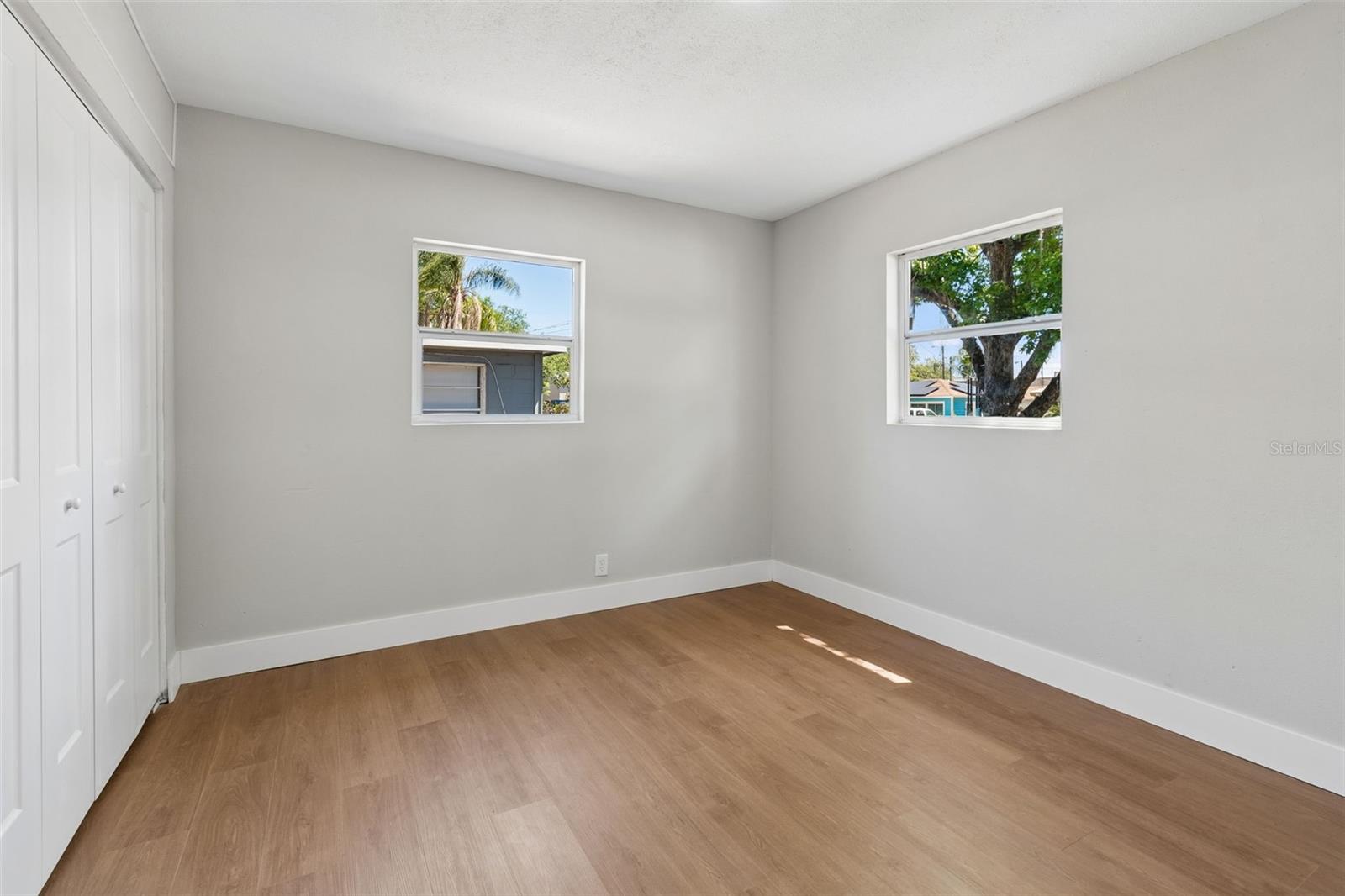 Image 26 of 40 For 11206 Arden Avenue