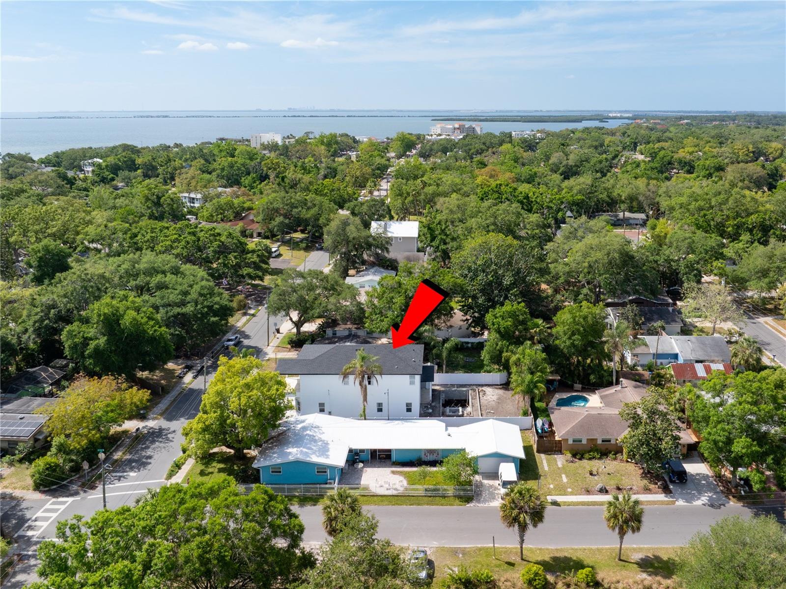 Listing photo id 0 for 685 1st Avenue N