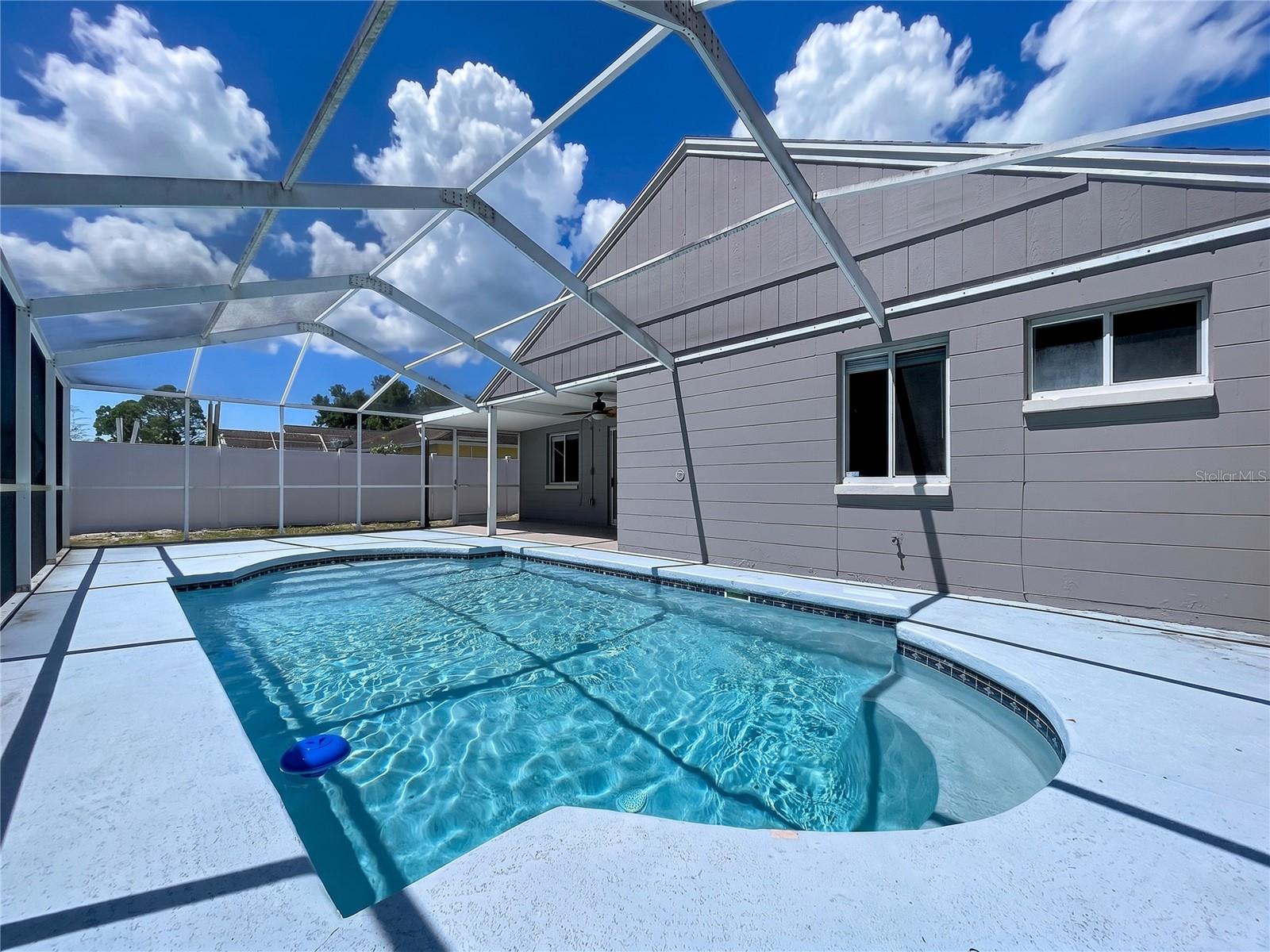Image 45 of 48 For 11027 Streamside Drive