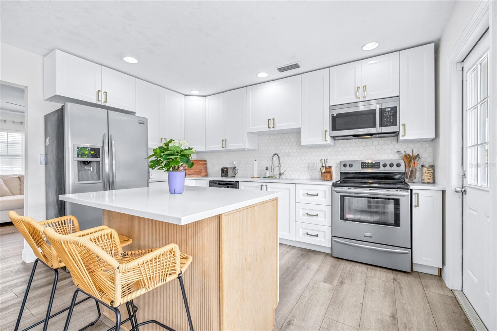 Image 11 of 43 For 2991 38th Street N