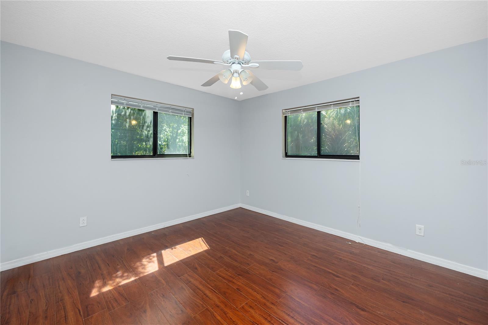 Image 24 of 45 For 2372 18th Avenue Sw