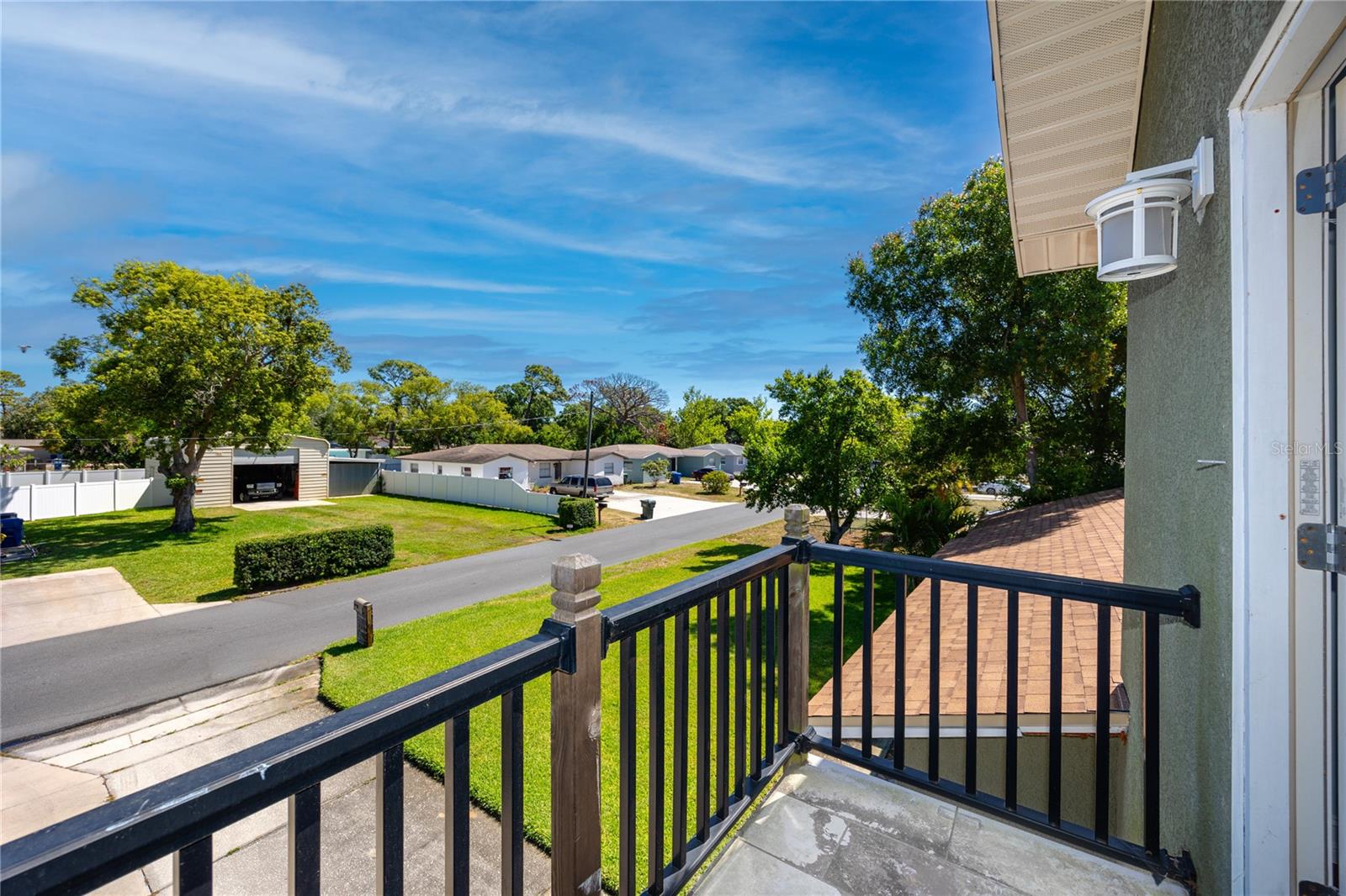 Image 31 of 45 For 2372 18th Avenue Sw