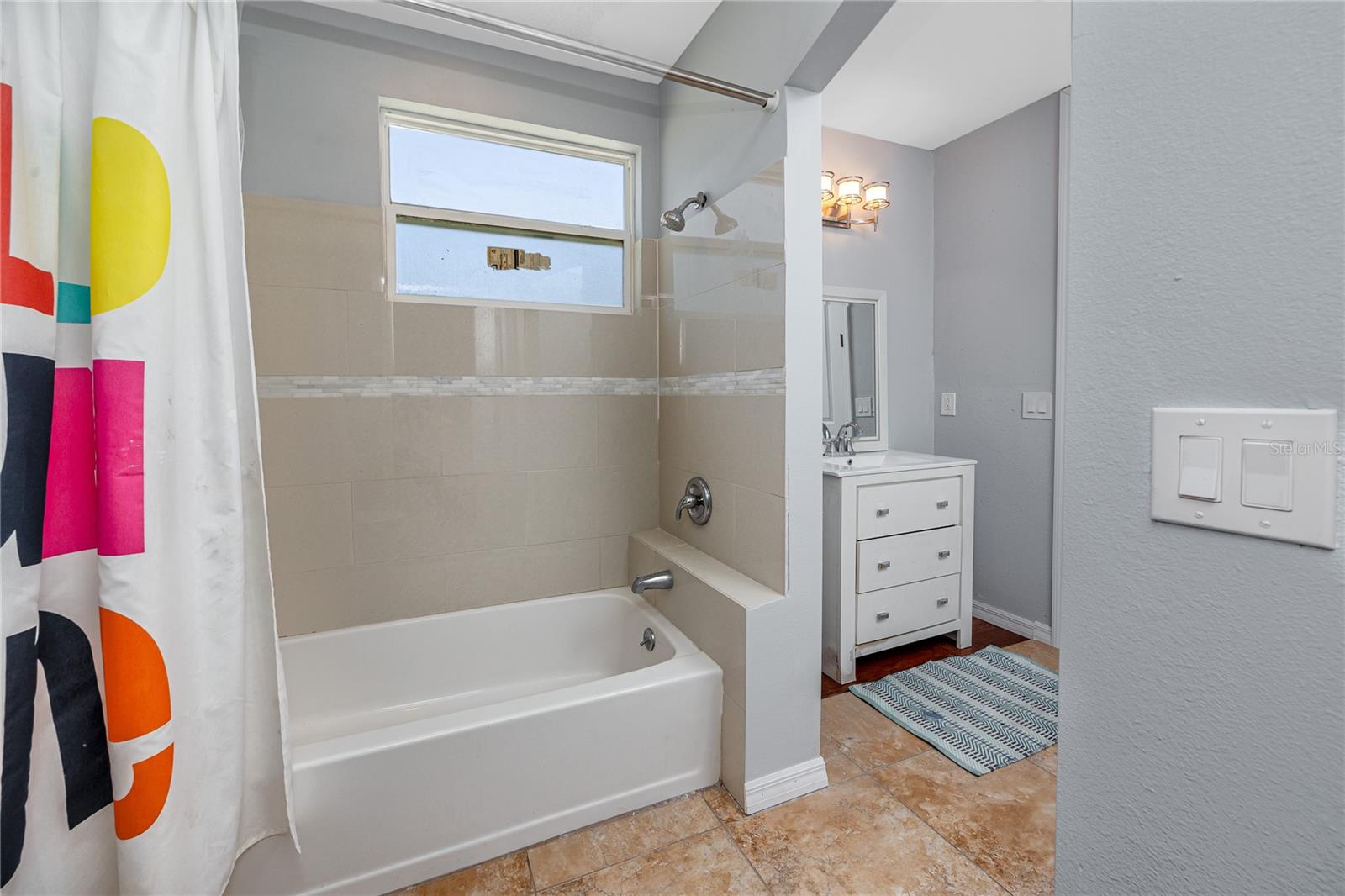 Image 36 of 45 For 2372 18th Avenue Sw