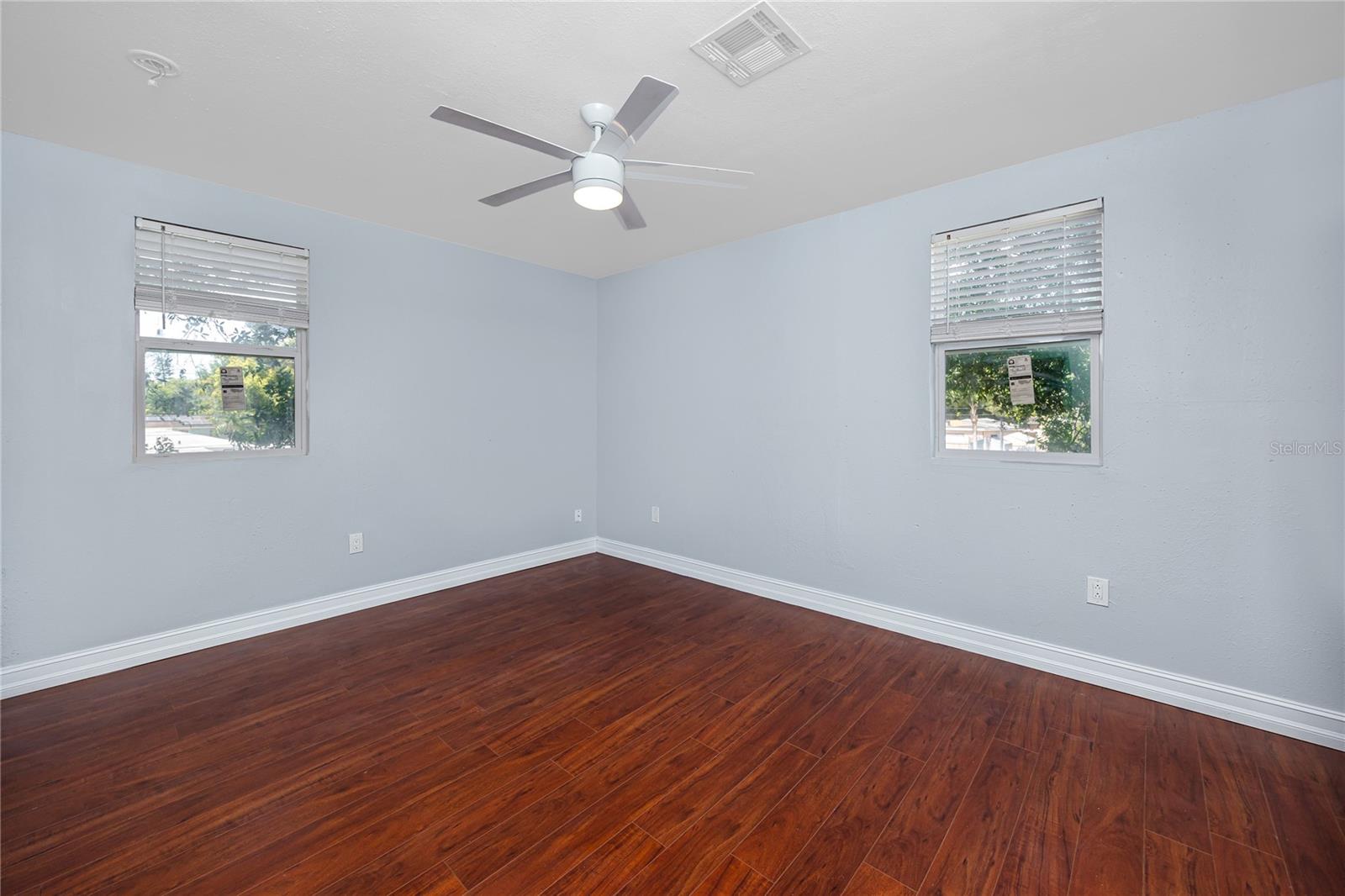 Image 40 of 45 For 2372 18th Avenue Sw