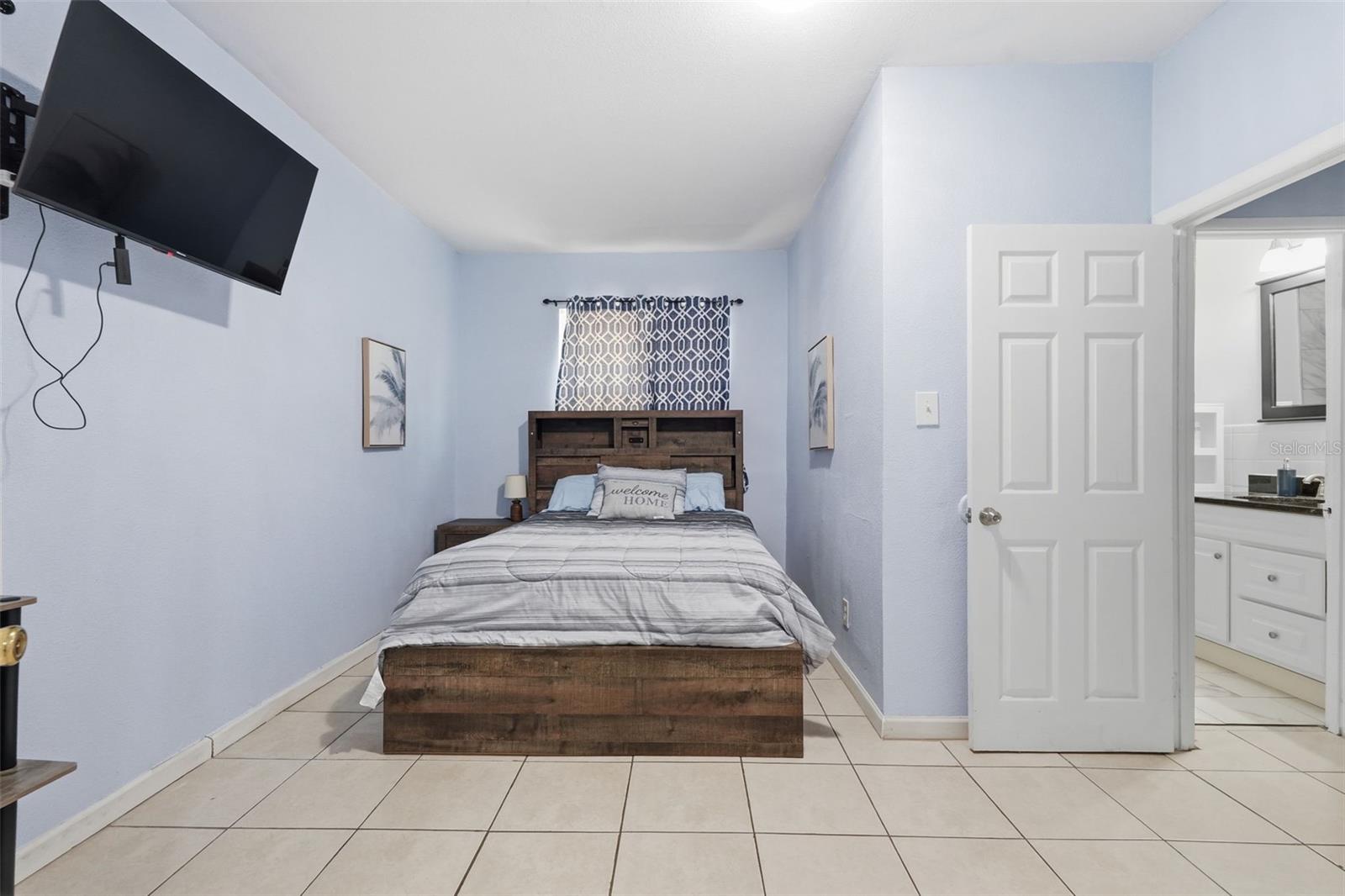 Image 18 of 57 For 10107 Aster Avenue