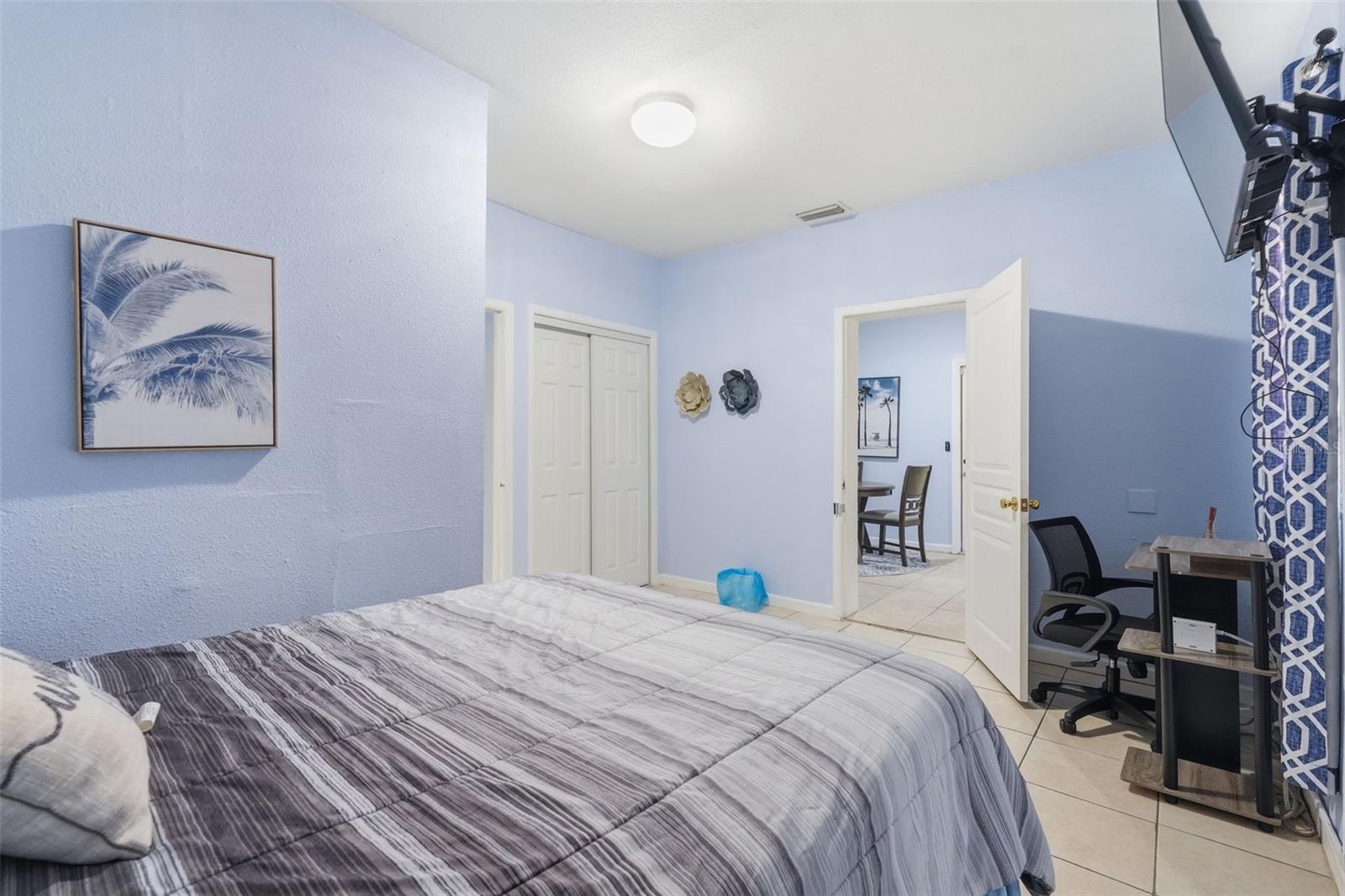 Image 19 of 57 For 10107 Aster Avenue