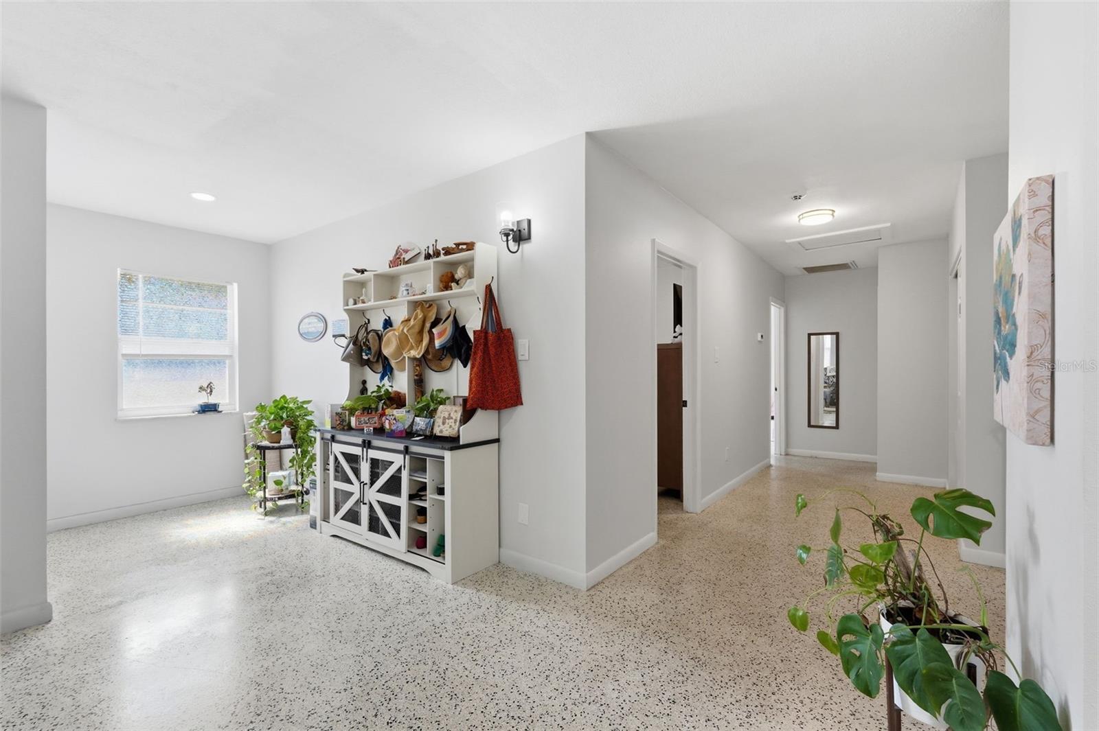 Image 33 of 57 For 10107 Aster Avenue