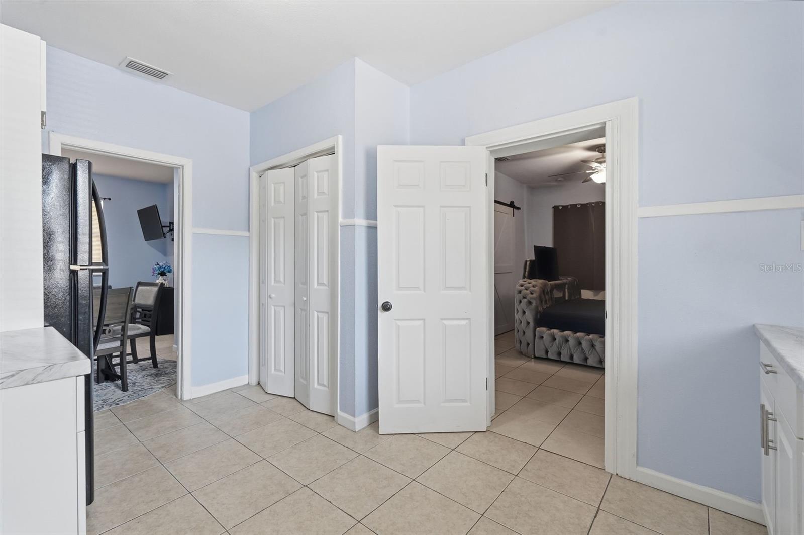 Image 6 of 57 For 10107 Aster Avenue