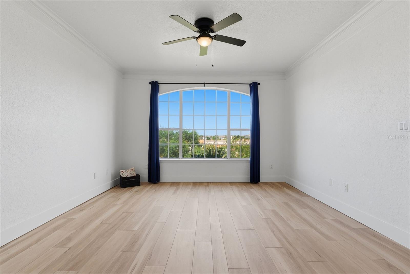 Image 17 of 58 For 4323 Bayside Village Drive 312