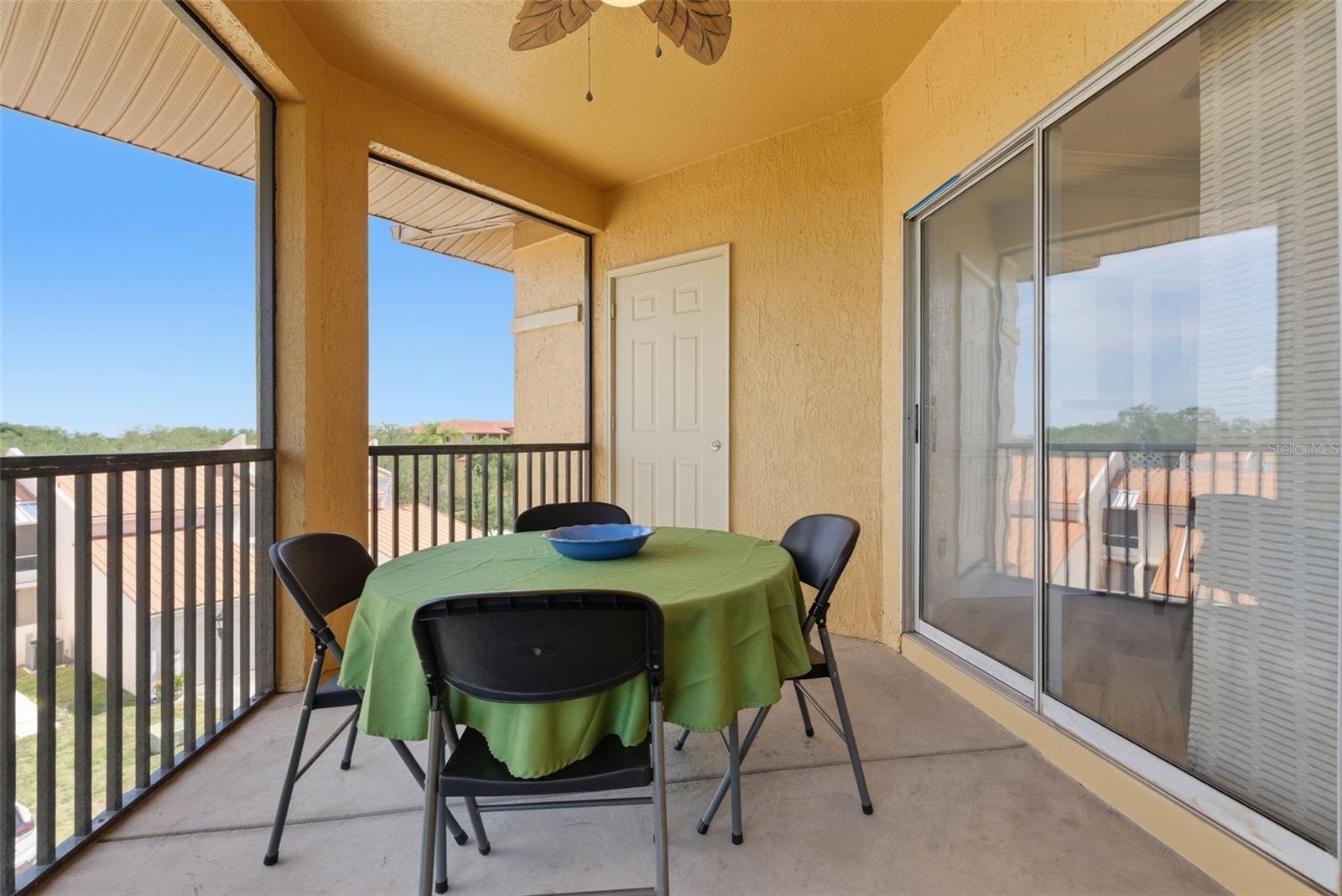 Image 18 of 58 For 4323 Bayside Village Drive 312