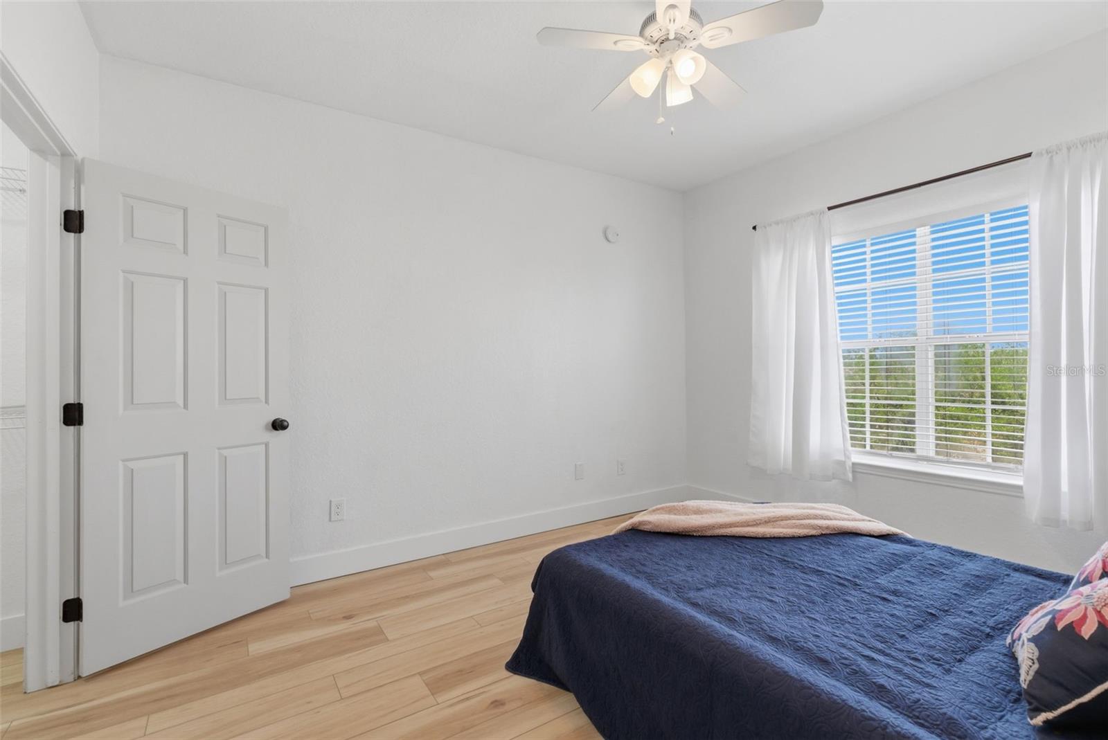 Image 24 of 58 For 4323 Bayside Village Drive 312