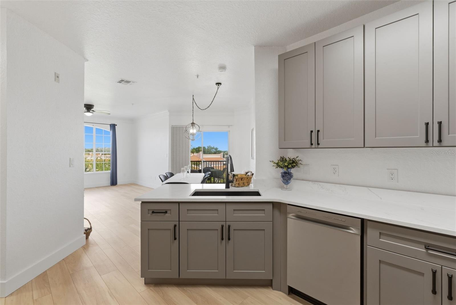 Image 6 of 58 For 4323 Bayside Village Drive 312