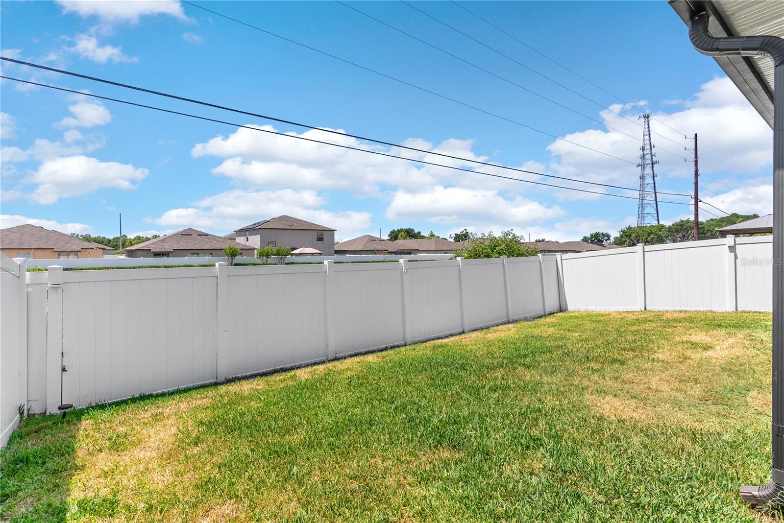 Image 39 of 67 For 10216 Carloway Hills Drive