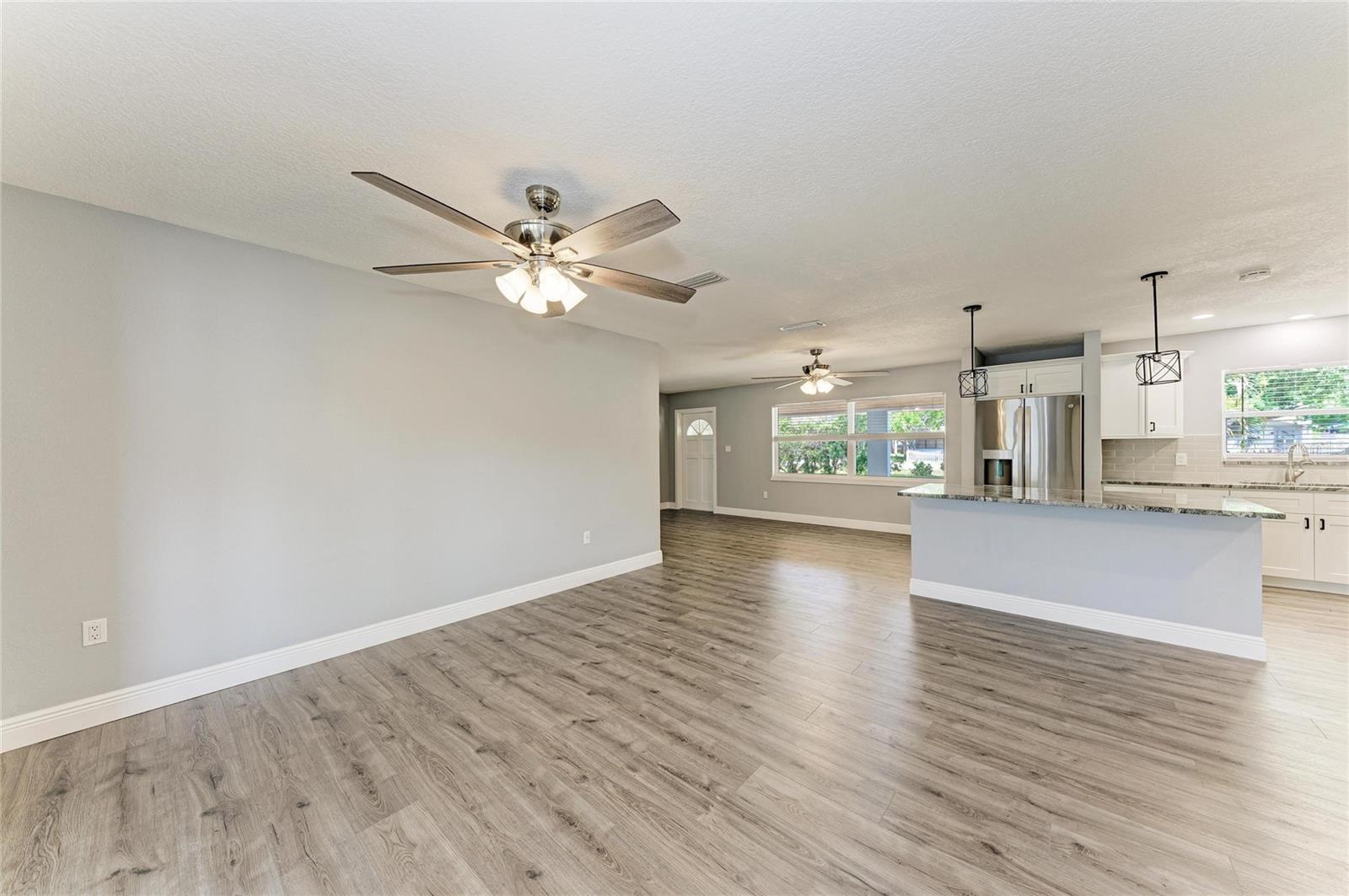 Image 20 of 43 For 2401 10th Street W