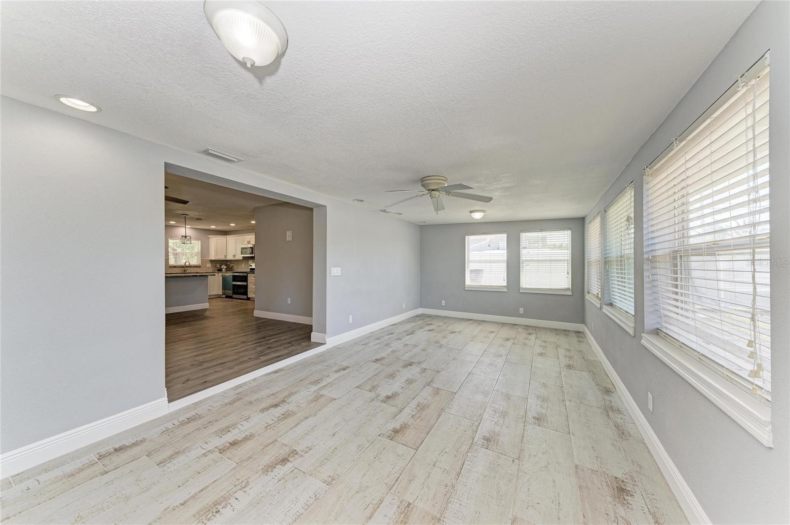 Image 6 of 43 For 2401 10th Street W