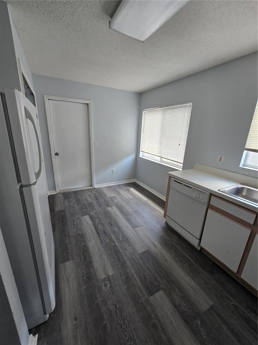 Image 7 of 14 For 3126 Pine Top Drive