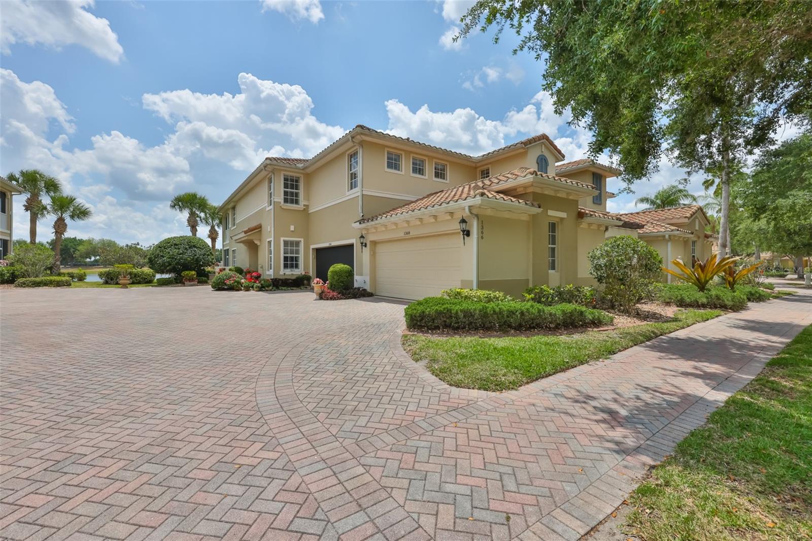 Image 2 of 40 For 1368 Emerald Dunes Drive