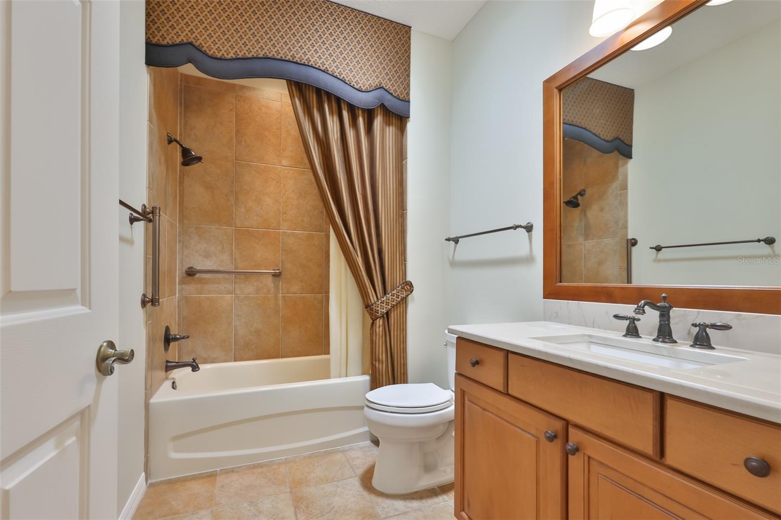 Image 31 of 40 For 1368 Emerald Dunes Drive