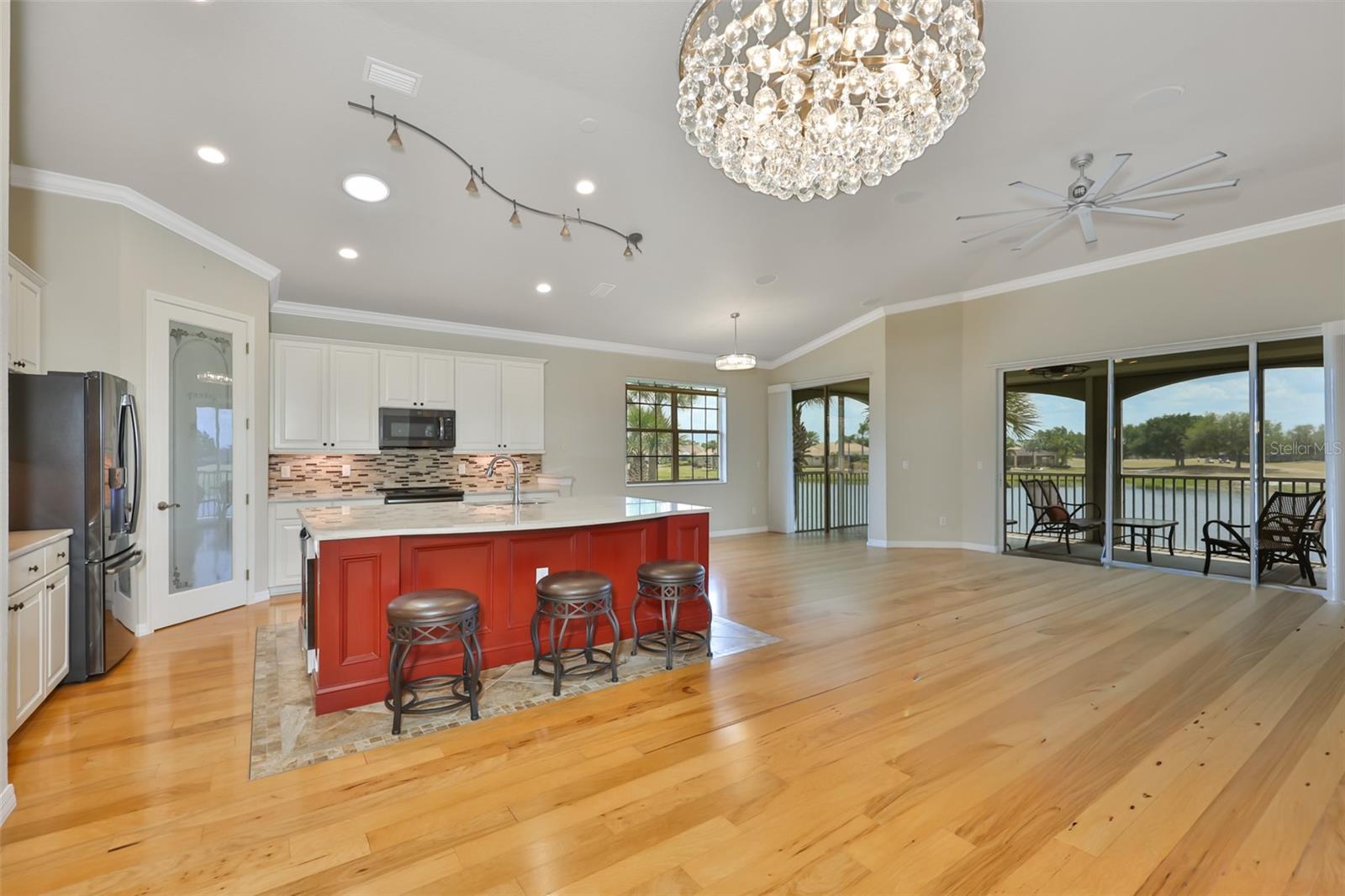 Image 5 of 40 For 1368 Emerald Dunes Drive