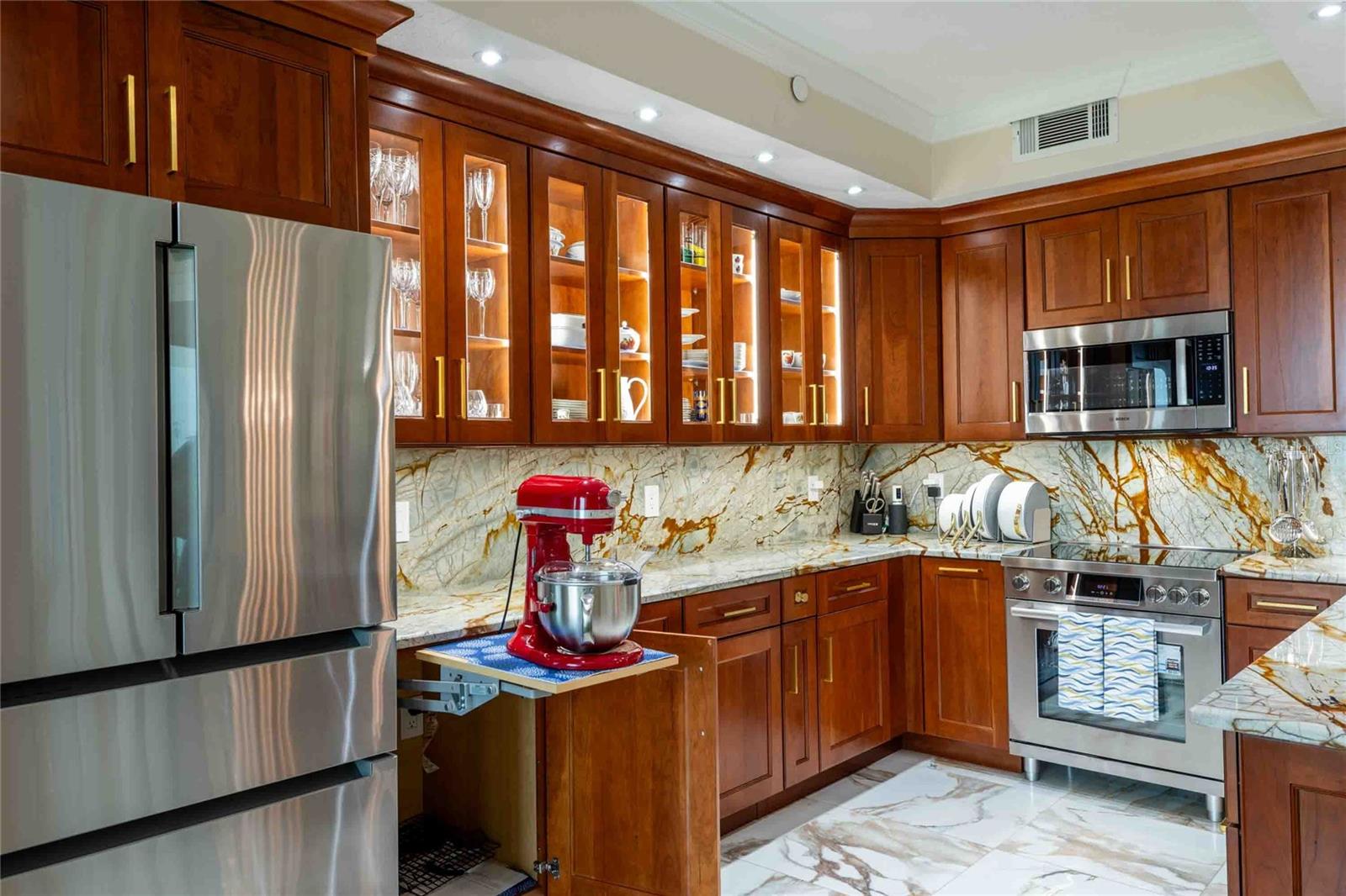 Image 11 of 43 For 4737 Dolphin Cay Lane S 407