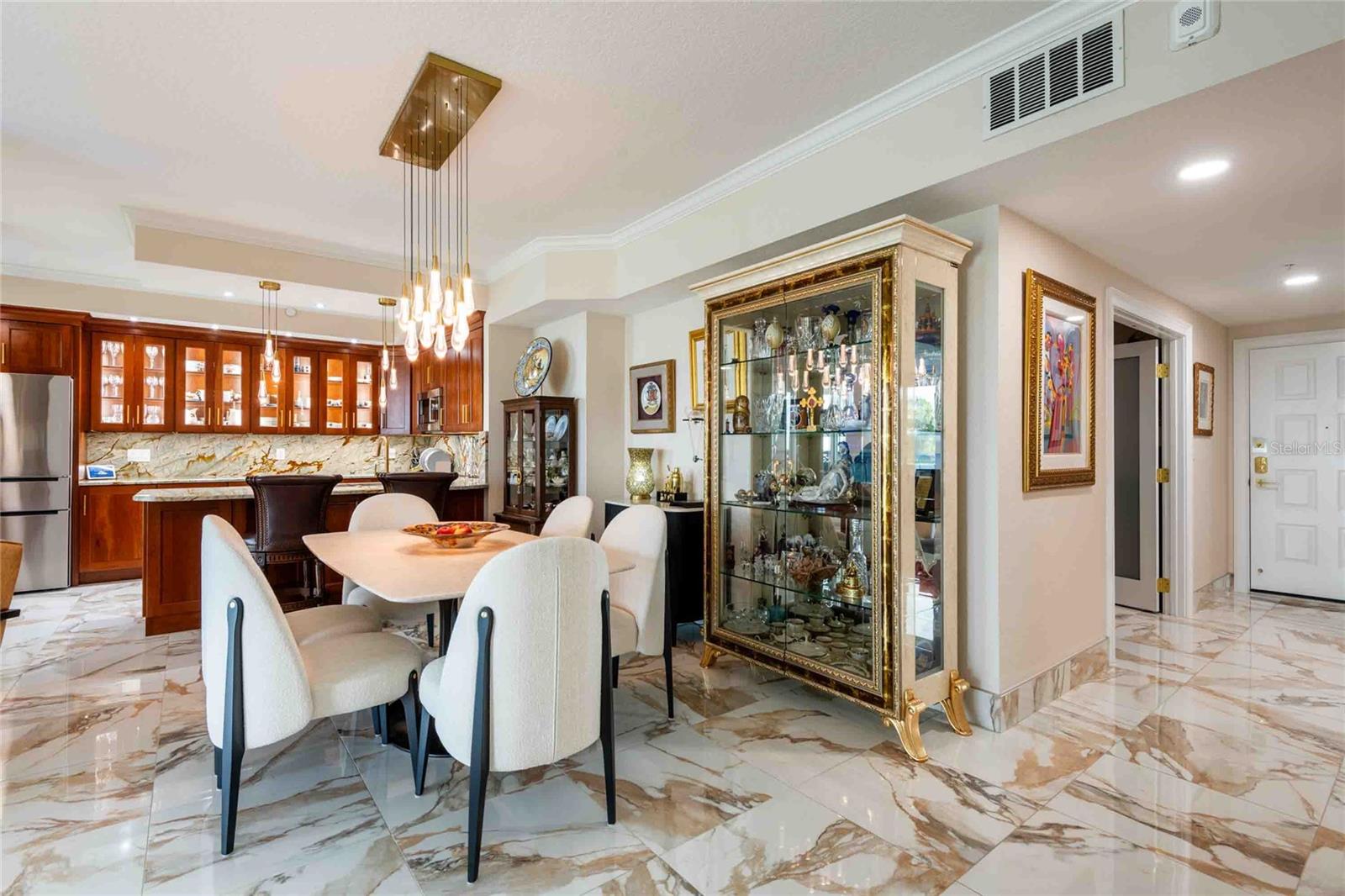 Image 13 of 43 For 4737 Dolphin Cay Lane S 407