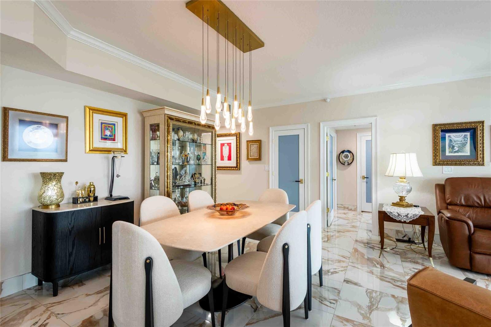 Image 15 of 43 For 4737 Dolphin Cay Lane S 407