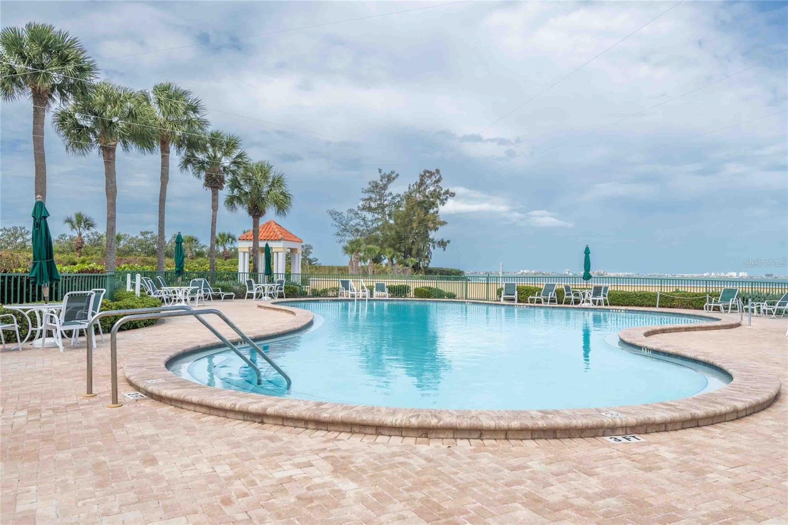 Image 30 of 43 For 4737 Dolphin Cay Lane S 407