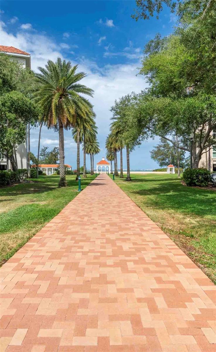 Image 35 of 43 For 4737 Dolphin Cay Lane S 407