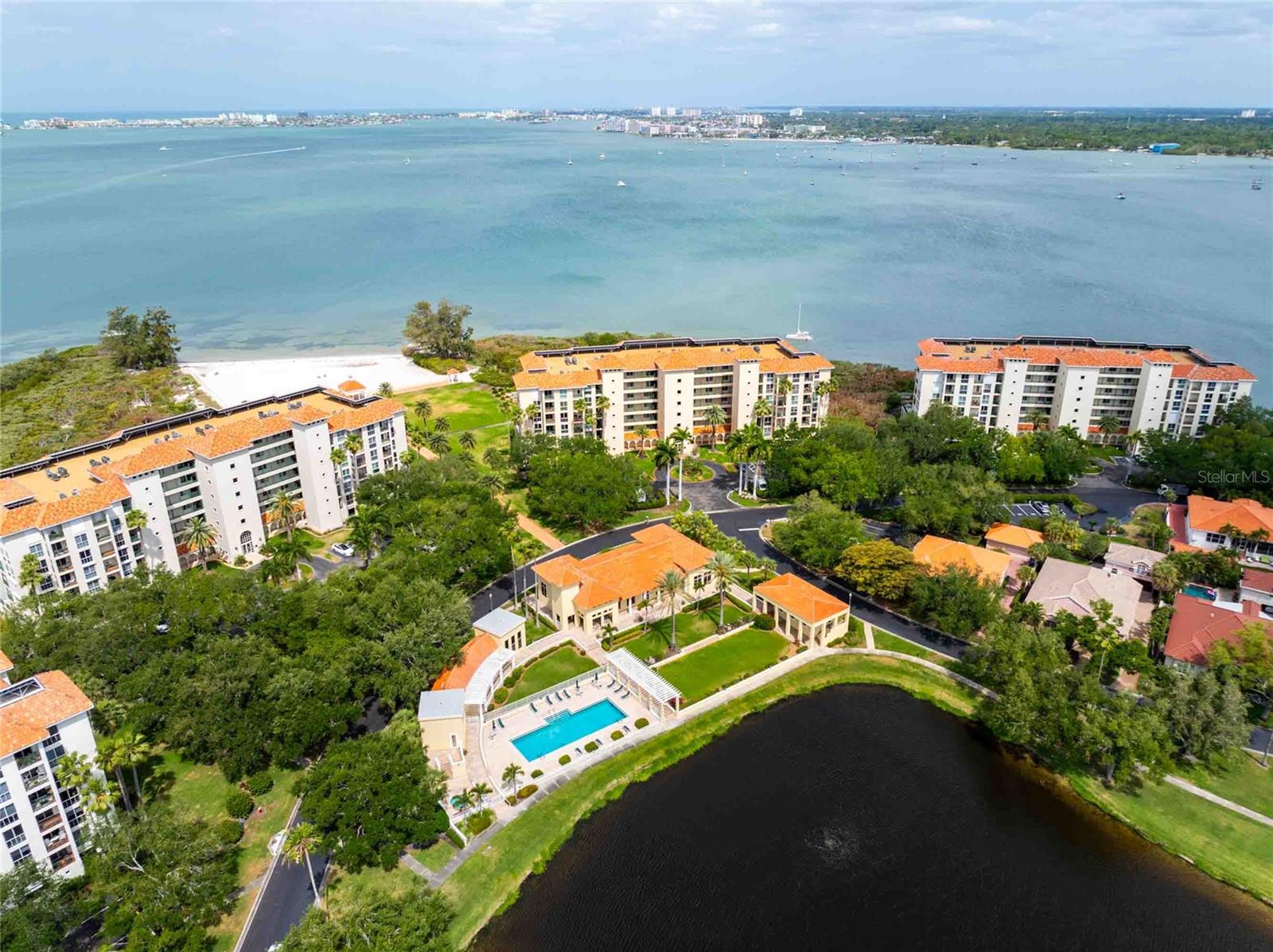 Image 41 of 43 For 4737 Dolphin Cay Lane S 407