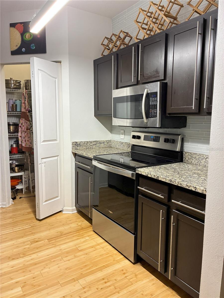 Image 4 of 11 For 4207 Dale Mabry Highway 5303