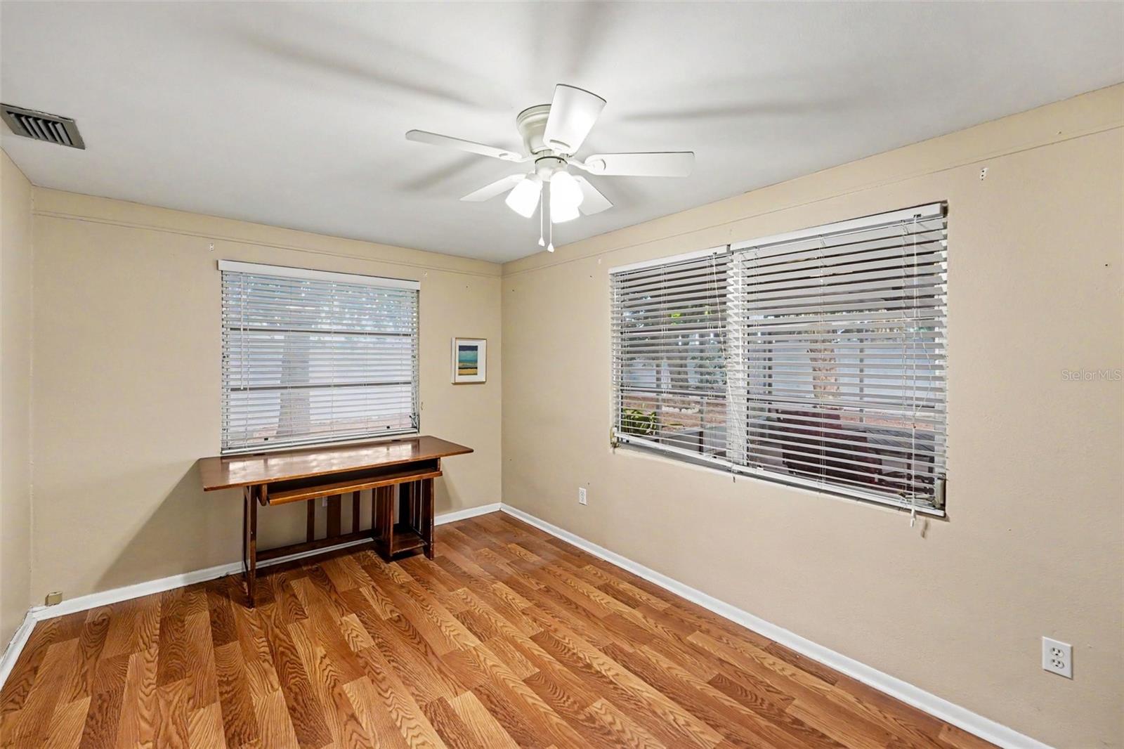Image 16 of 30 For 106 Maywood Avenue