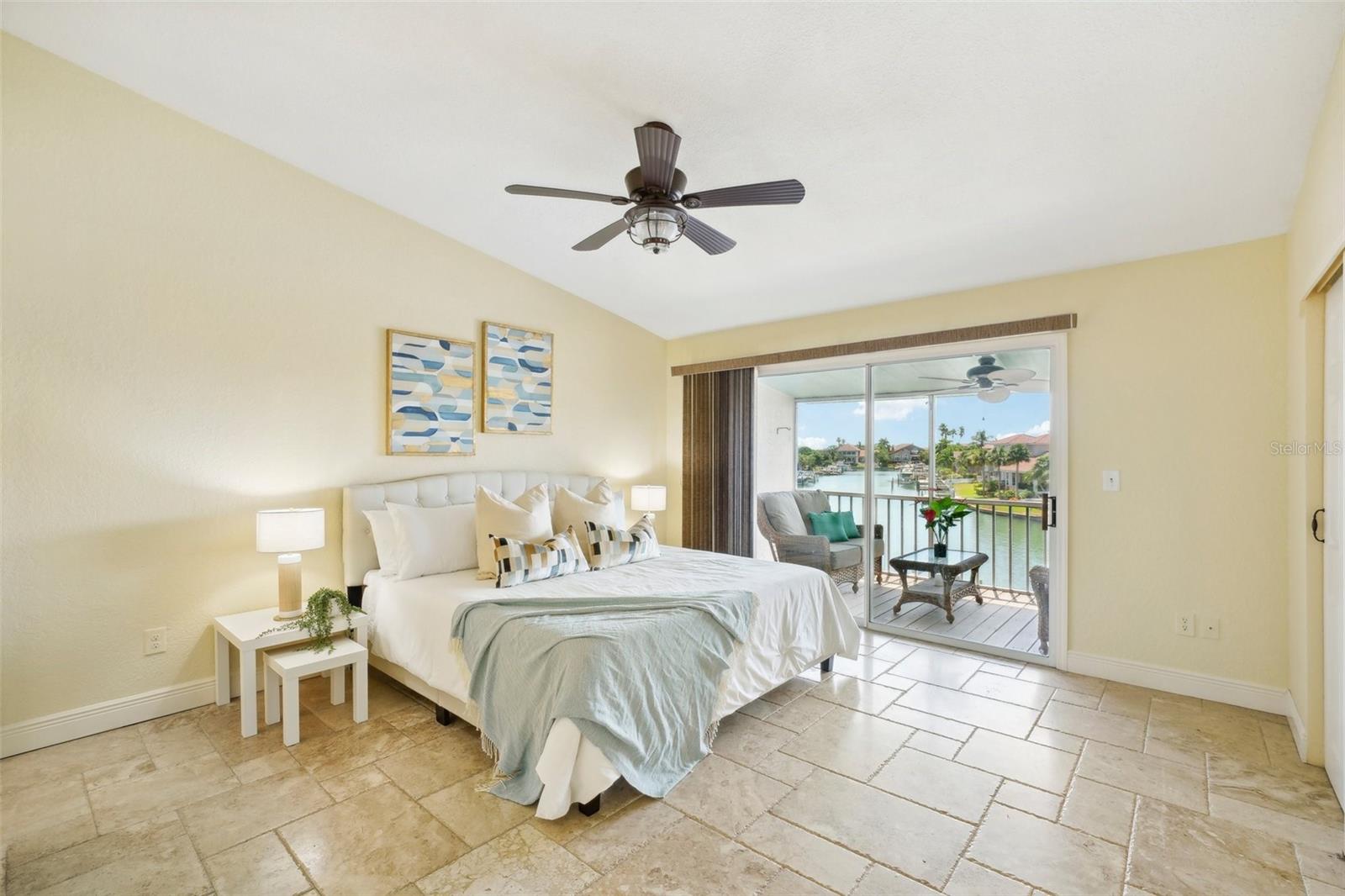 Image 22 of 57 For 637 Pinellas Bayway  105