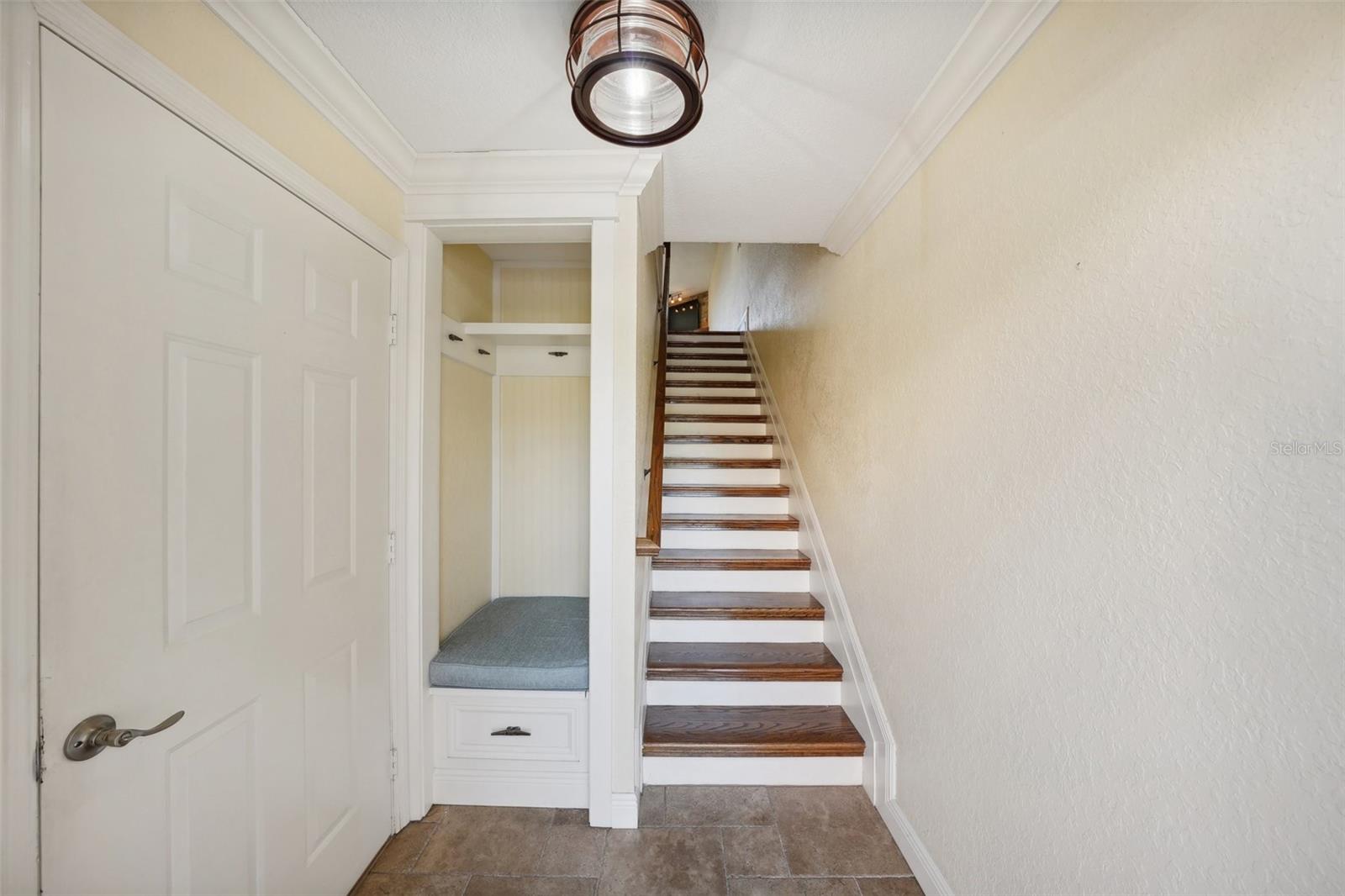 Image 39 of 57 For 637 Pinellas Bayway  105
