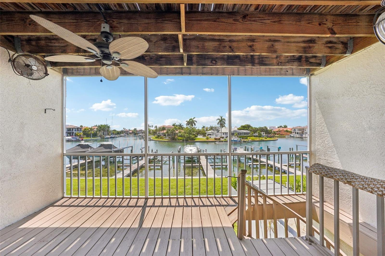 Image 40 of 57 For 637 Pinellas Bayway  105